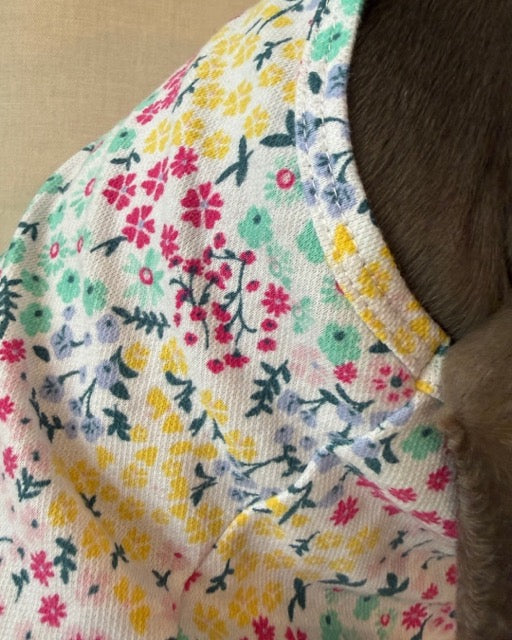 Camiseta tiras flores